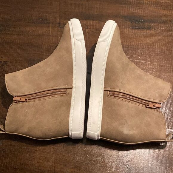 Women’s Report Kismet Tan Chelsea Boots size 7 - Picture 5 of 10